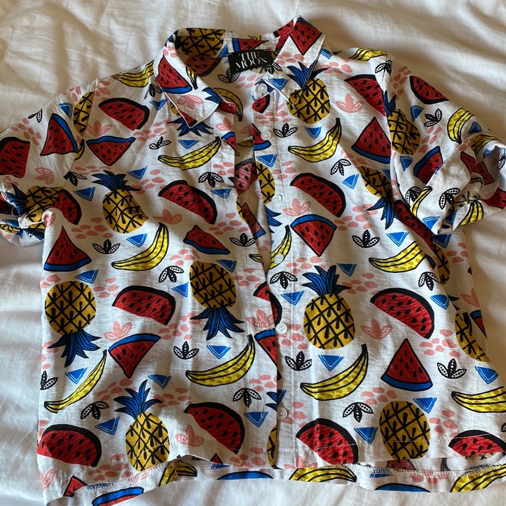 Small The Moon Tropical Cropped Button Up